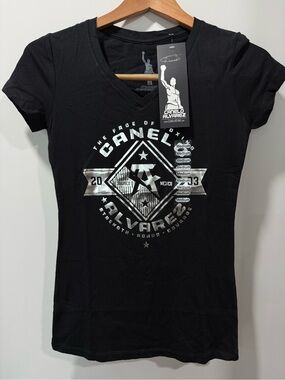 New with tags Official Canelo Álvarez Shirt Women’s Sz. Medium.